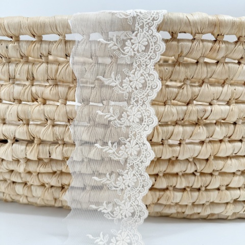 Koronta tiulowa beż 9cm Koronta tiulowa beż 9cm